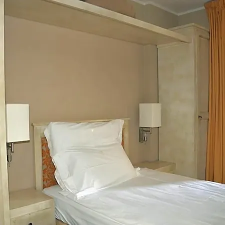 Palace 4* Roccamonfina