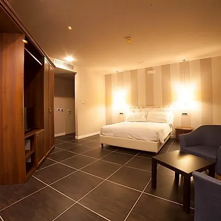 Palace 4* Roccamonfina