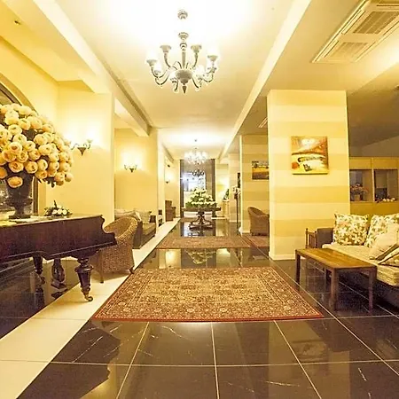 Palace 4* Roccamonfina