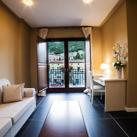 Palace 4* Roccamonfina