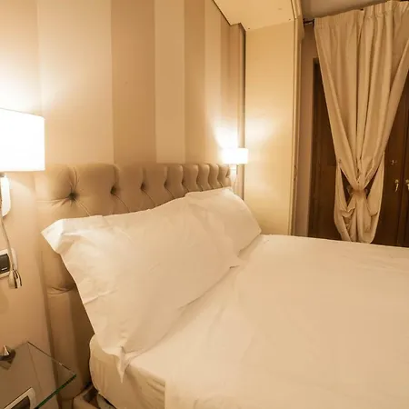 Palace 4*